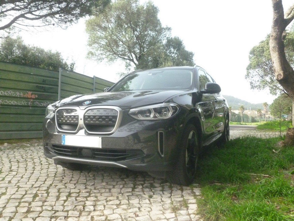 BMW iX3 74 kWh Impressive El�ctrico c/ IVA  image 1